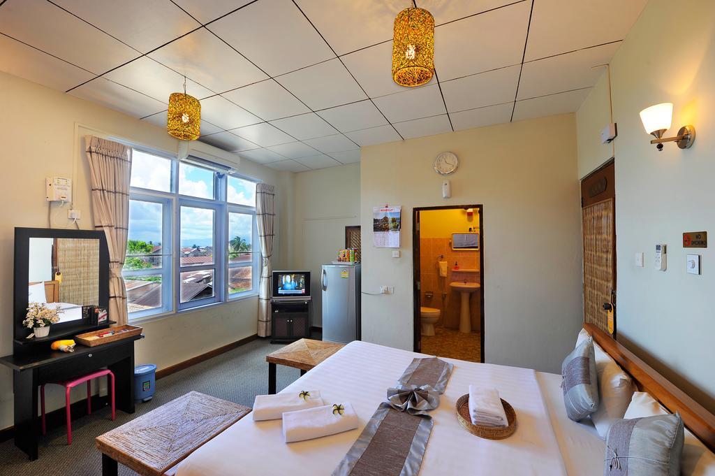 Cinderella Hotel Mawlamyine Quarto foto